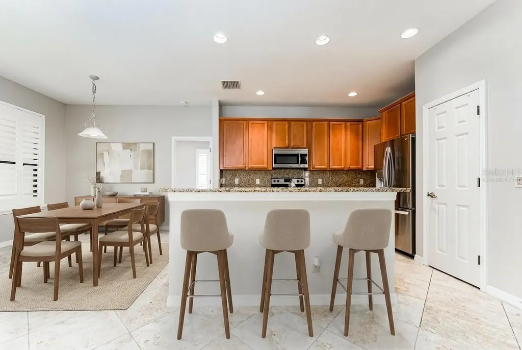 304 Silver Falls Drive Apollo Beach FL 33572