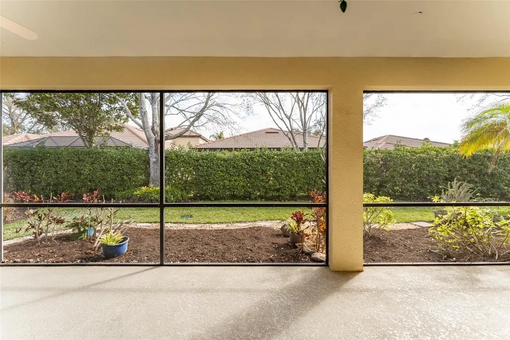304 Silver Falls Drive Apollo Beach FL 33572