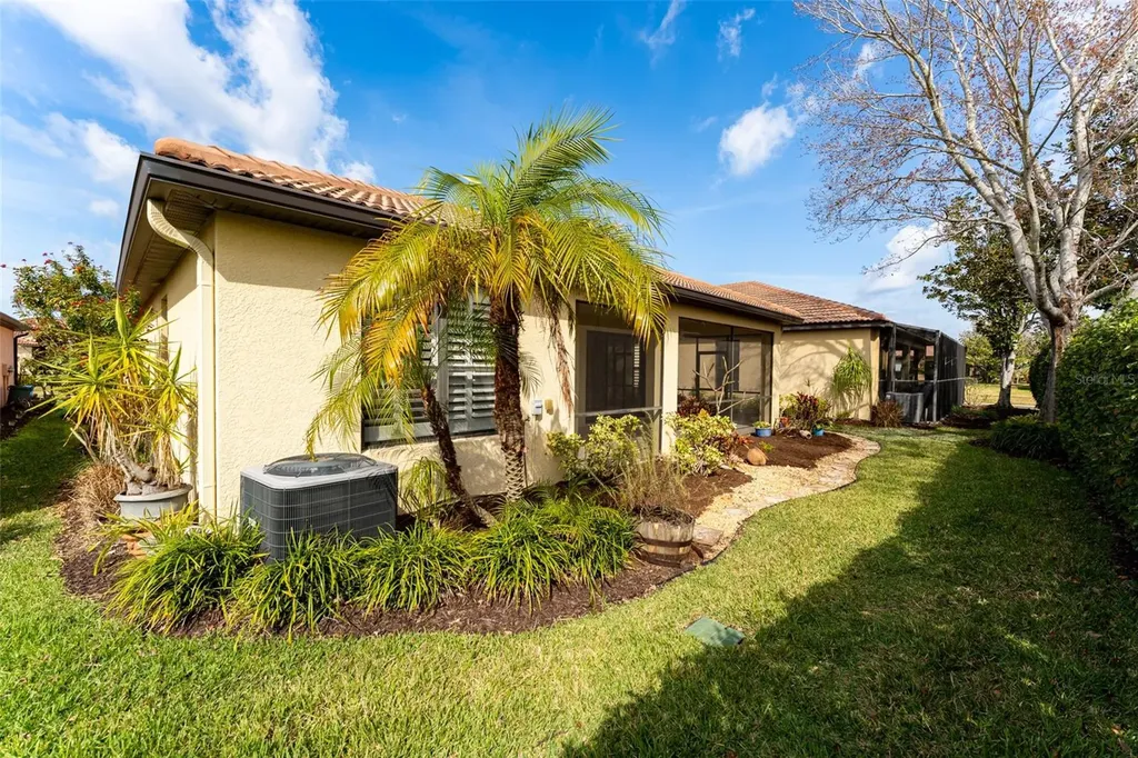 304 Silver Falls Drive Apollo Beach FL 33572