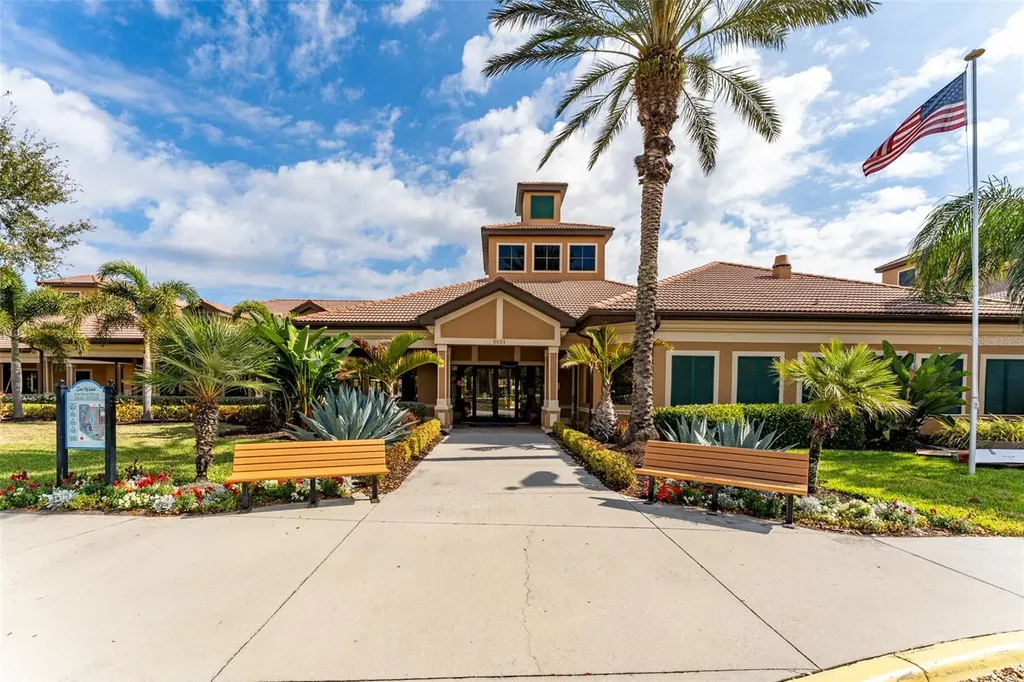 304 Silver Falls Drive Apollo Beach FL 33572