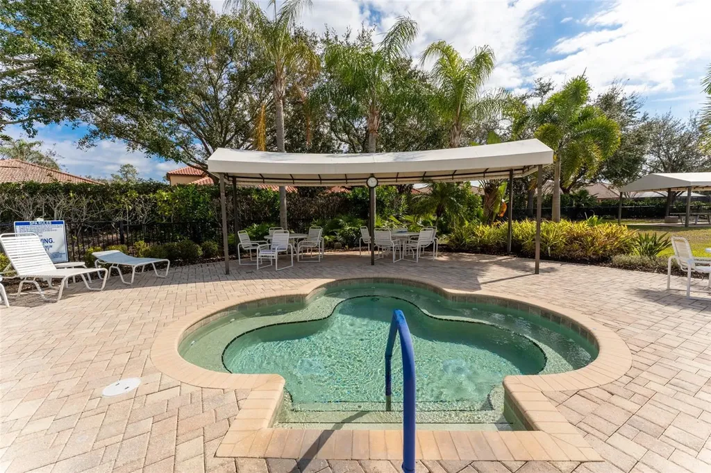 304 Silver Falls Drive Apollo Beach FL 33572
