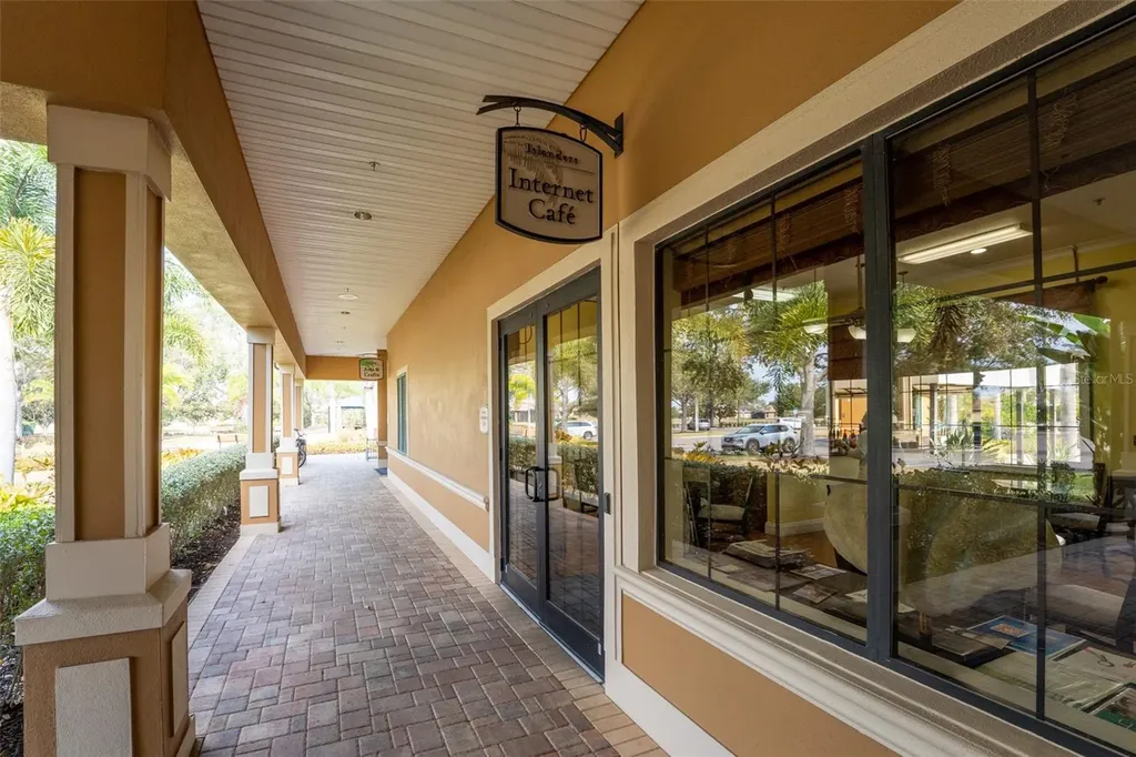 304 Silver Falls Drive Apollo Beach FL 33572