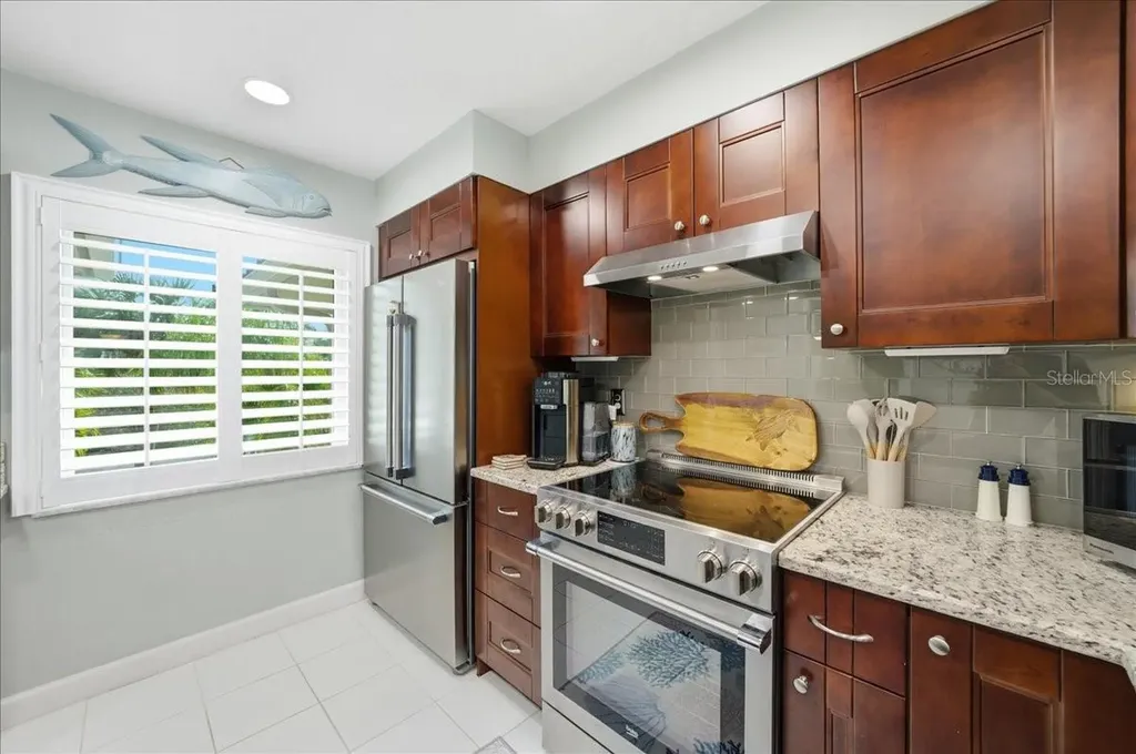 1802 Mariner Drive Tarpon Springs FL 34689