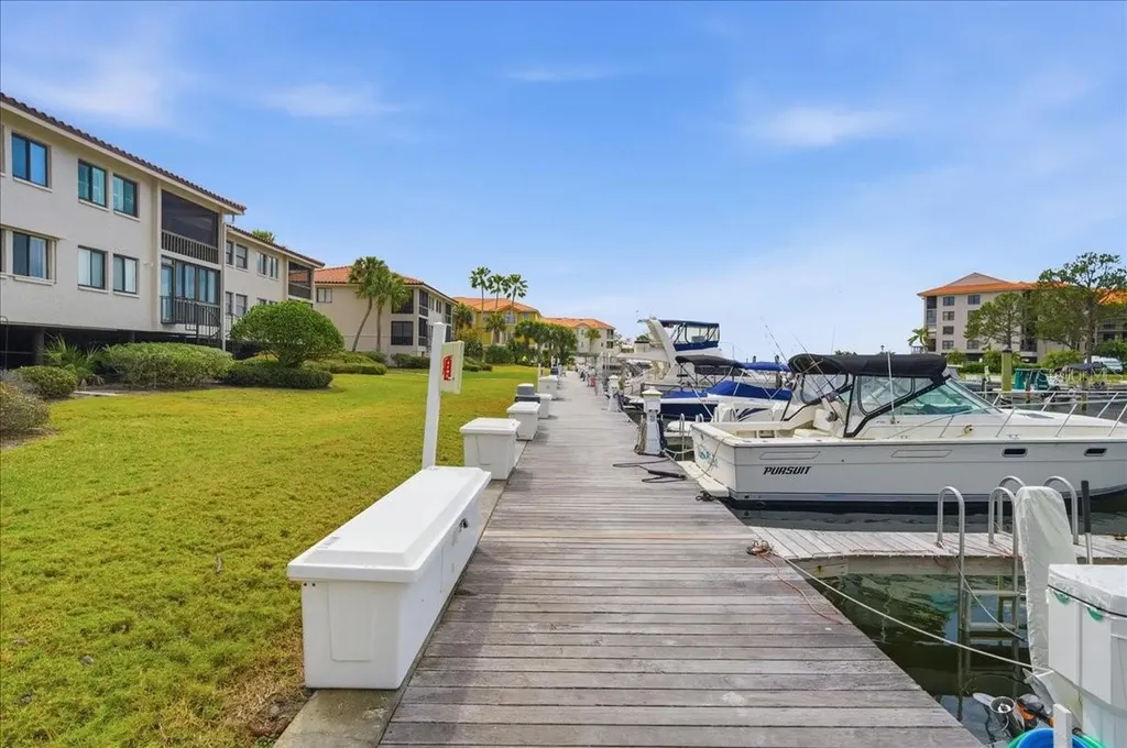 1802 Mariner Drive Tarpon Springs FL 34689