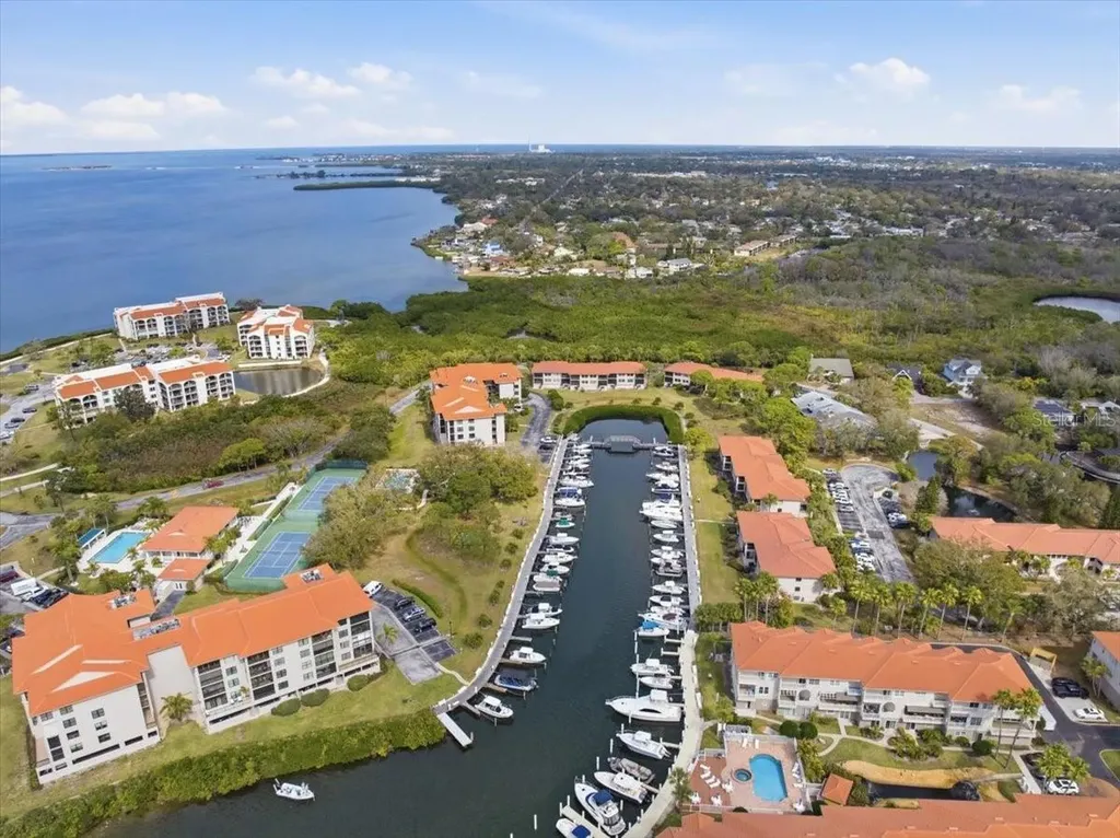 1802 Mariner Drive Tarpon Springs FL 34689