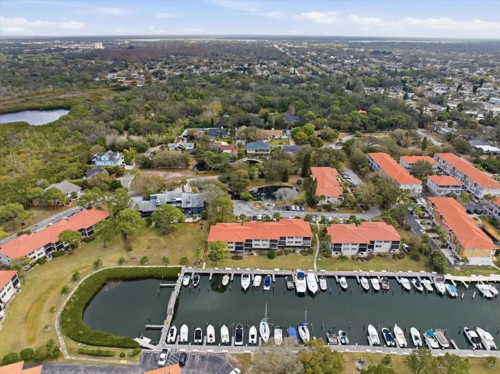 1802 Mariner Drive Tarpon Springs FL 34689