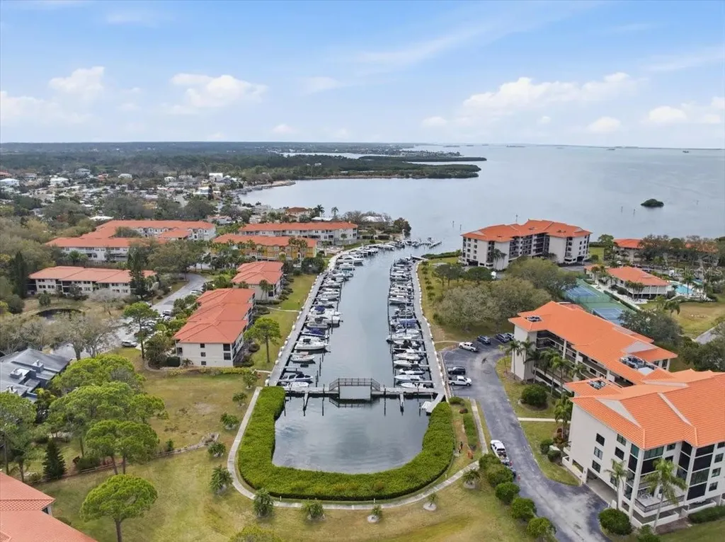 1802 Mariner Drive Tarpon Springs FL 34689