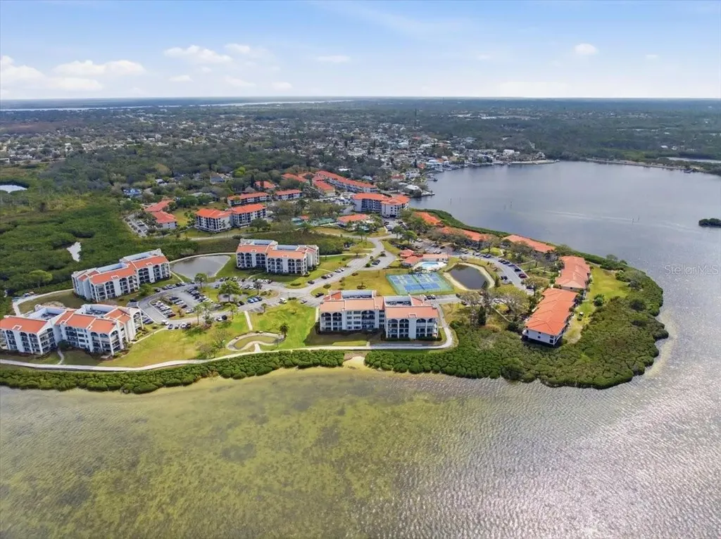 1802 Mariner Drive Tarpon Springs FL 34689