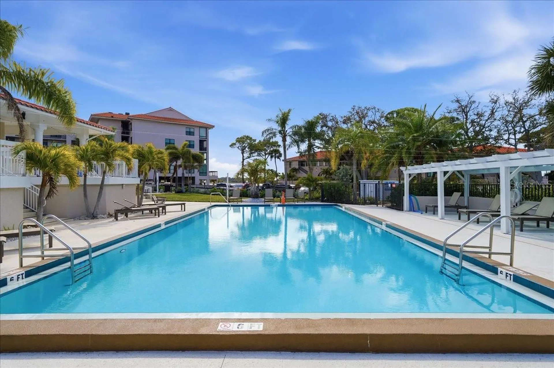 1802 Mariner Drive Tarpon Springs FL 34689