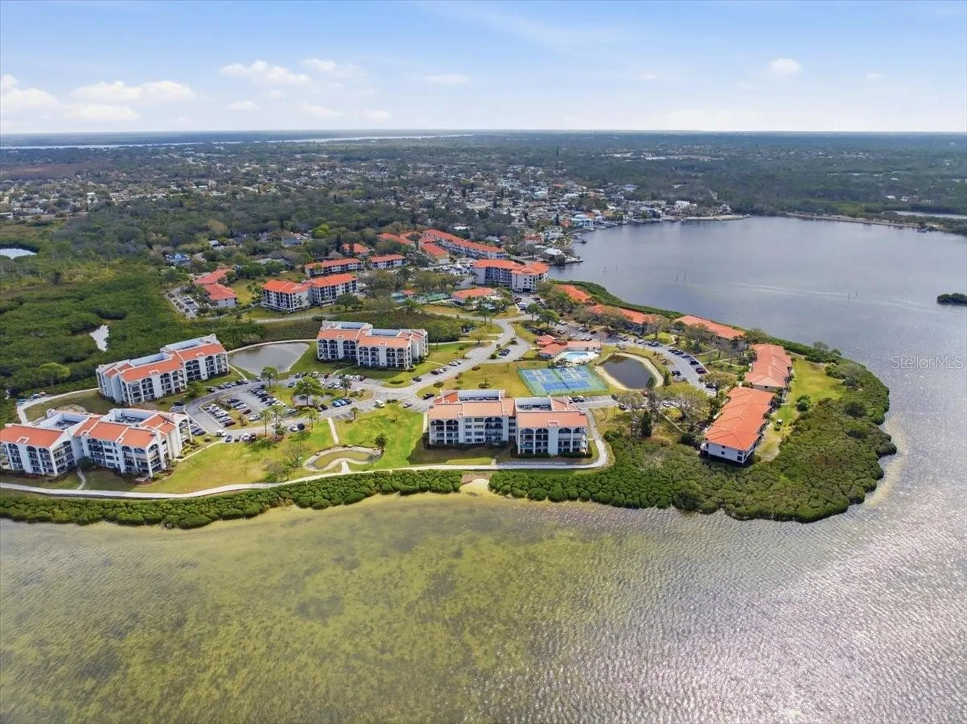 1802 Mariner Drive Tarpon Springs FL 34689