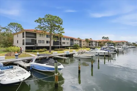 1802 Mariner Drive Tarpon Springs FL 34689