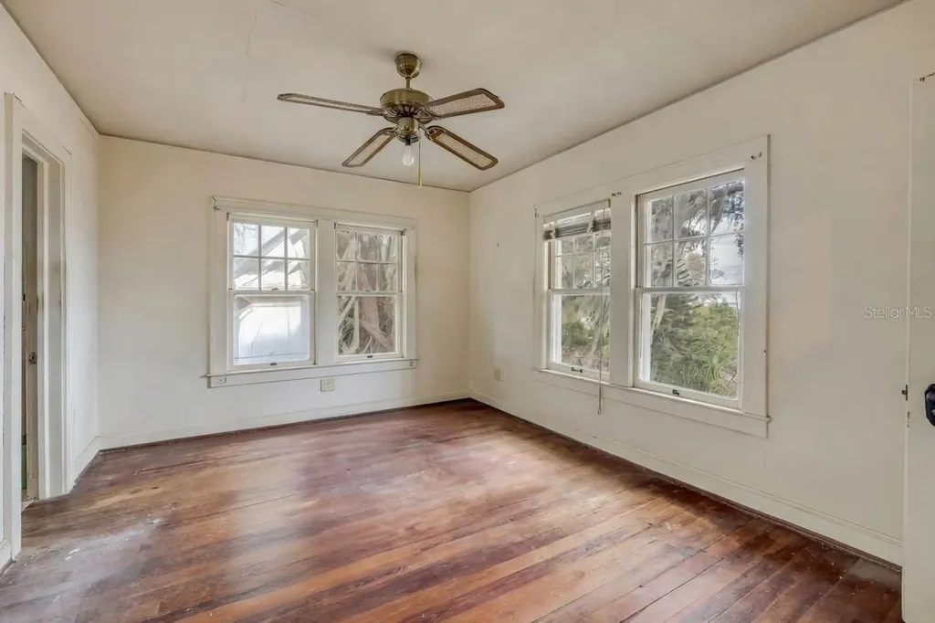 1170 S Clayton Street Mount Dora FL 32757