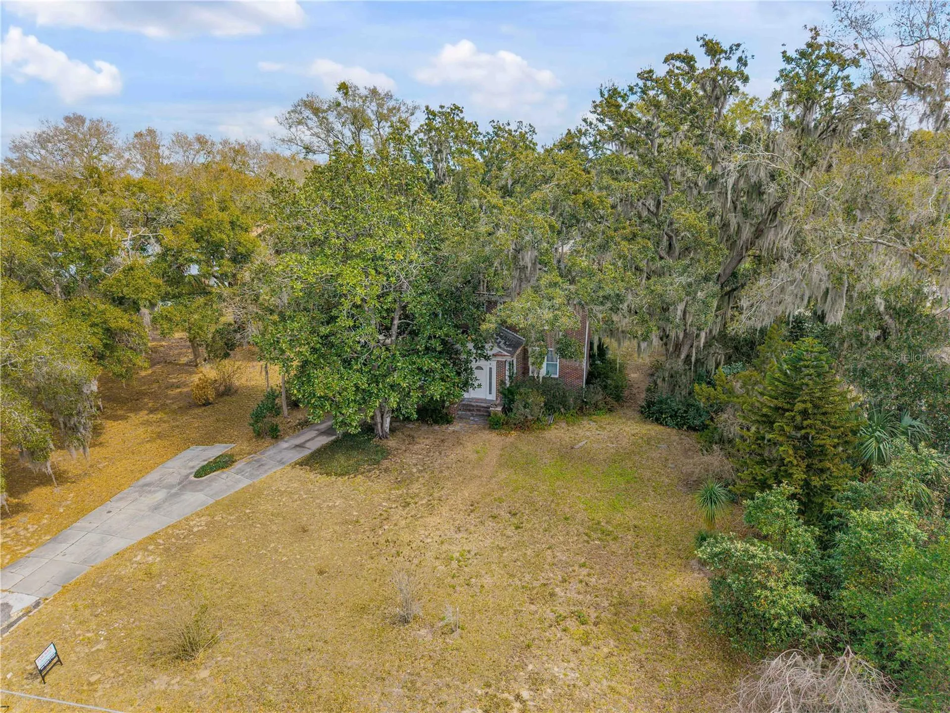 1170 S Clayton Street Mount Dora FL 32757