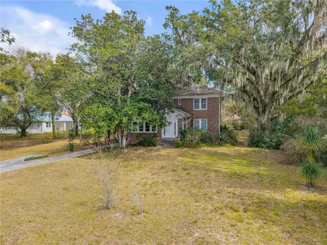 1170 S Clayton Street Mount Dora FL 32757