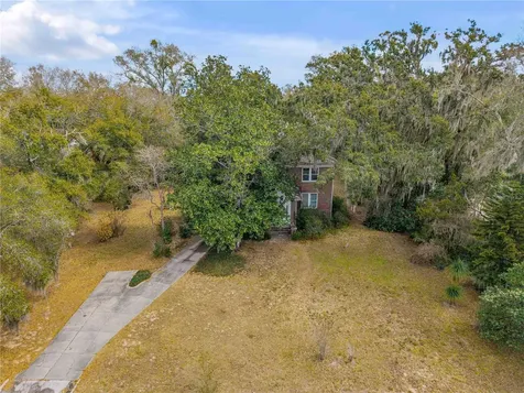 1170 S Clayton Street Mount Dora FL 32757