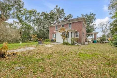 1170 S Clayton Street Mount Dora FL 32757