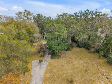 1170 S Clayton Street Mount Dora FL 32757