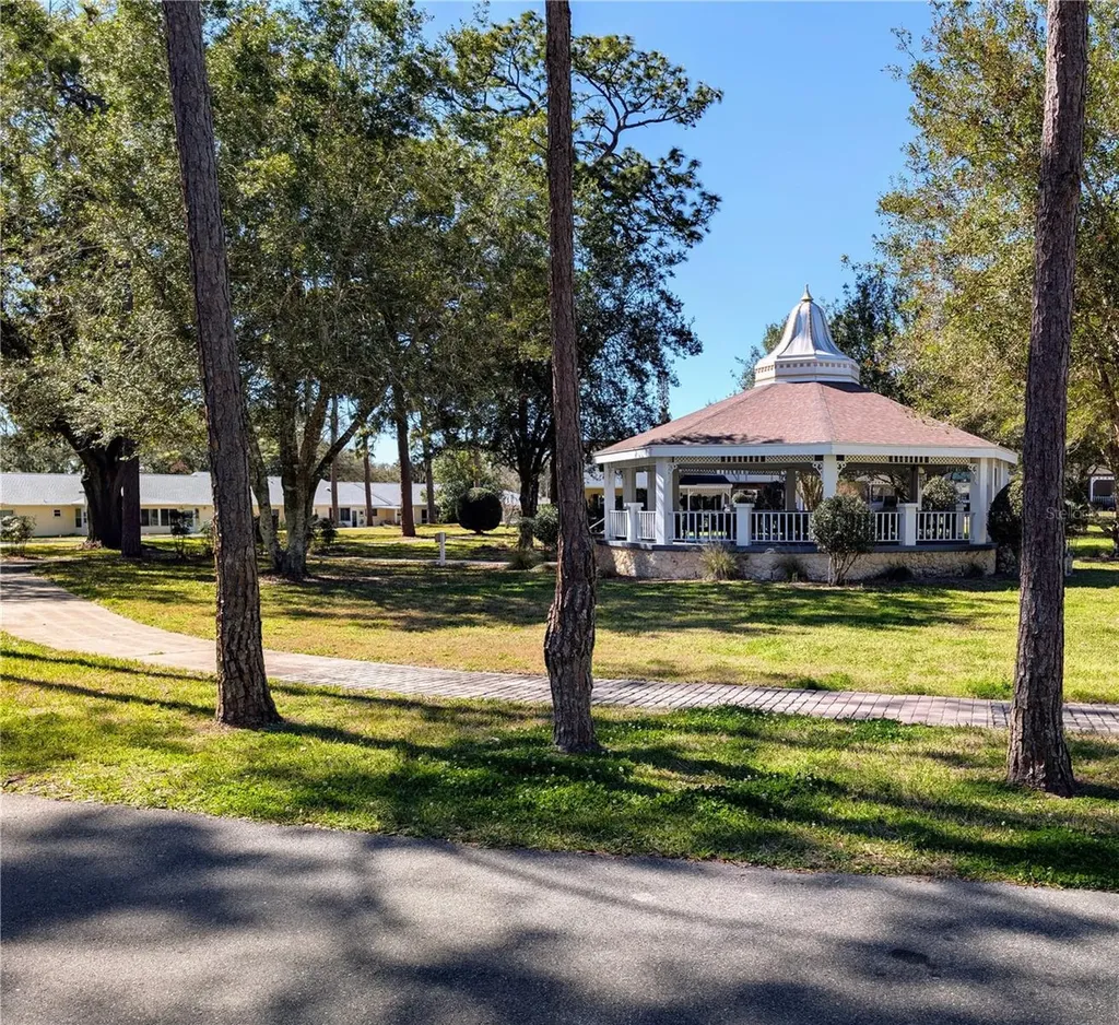 9897 SW 88th Court Road Ocala FL 34481