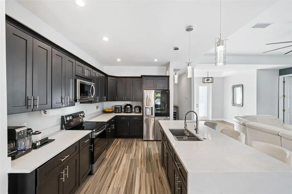 1017 NW 15th Terrace Cape Coral FL 33993