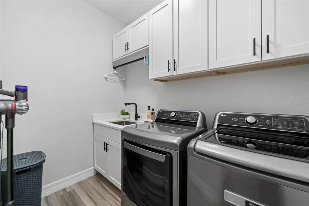 1017 NW 15th Terrace Cape Coral FL 33993