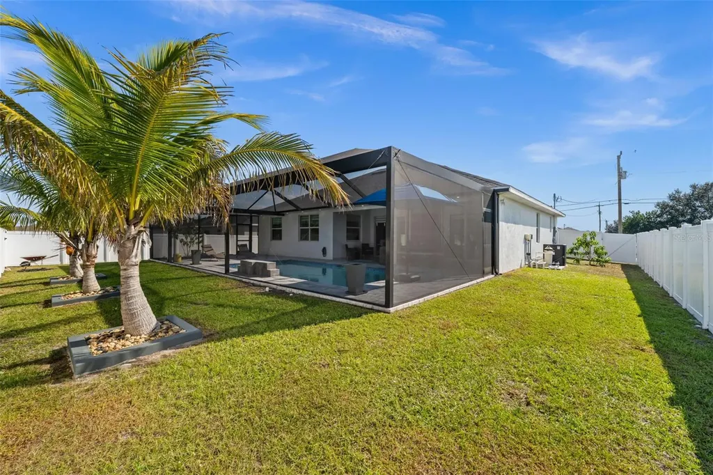 1017 NW 15th Terrace Cape Coral FL 33993