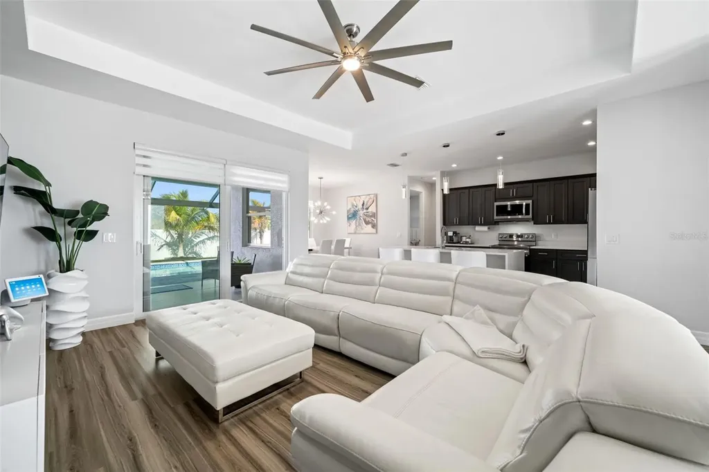 1017 NW 15th Terrace Cape Coral FL 33993