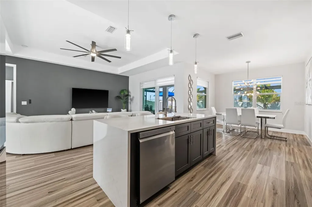 1017 NW 15th Terrace Cape Coral FL 33993