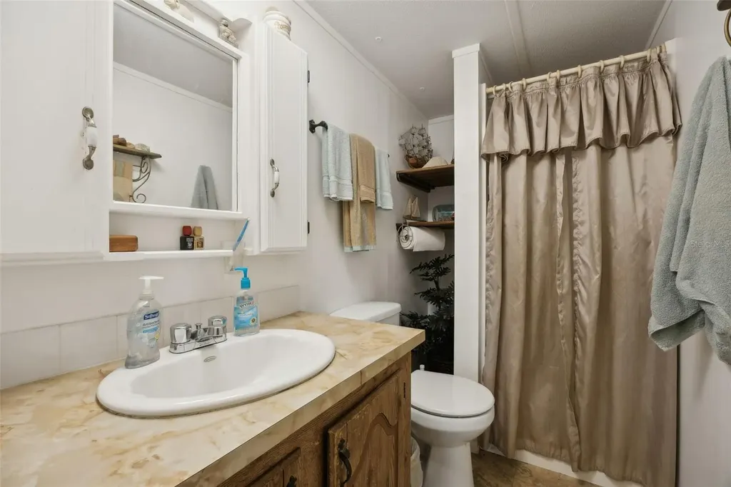 100 Waterway Avenue Satsuma FL 32189