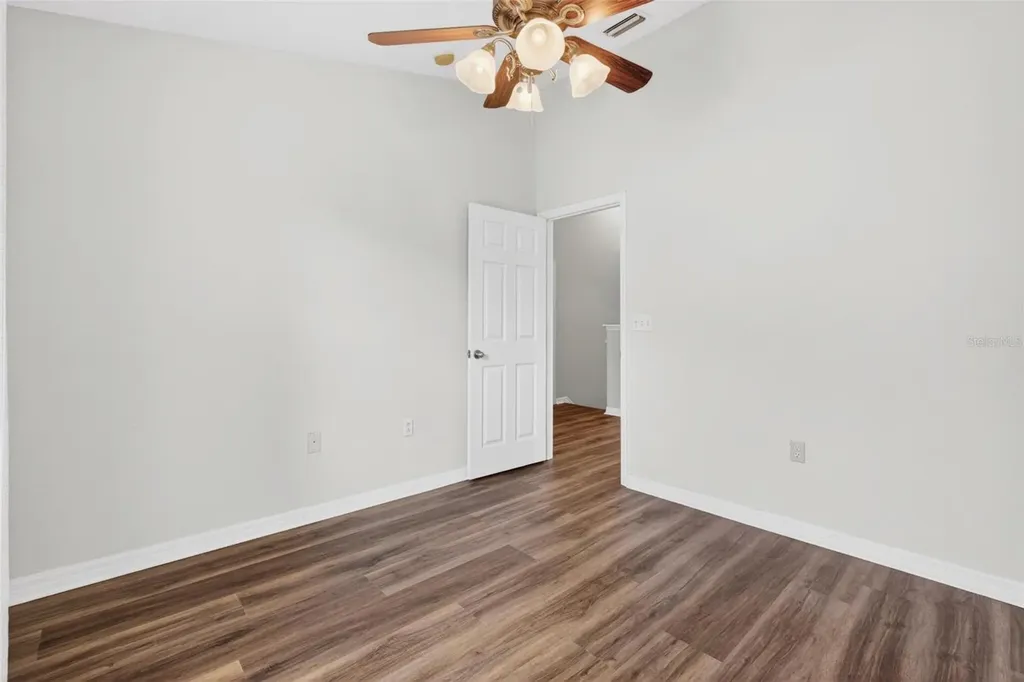 5185 6th Way N St Petersburg FL 33703