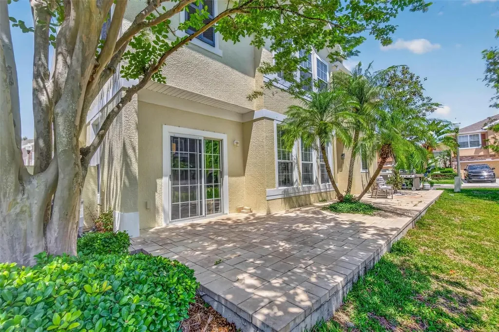 5185 6th Way N St Petersburg FL 33703