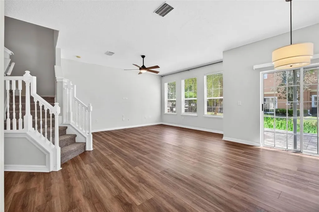 5185 6th Way N St Petersburg FL 33703