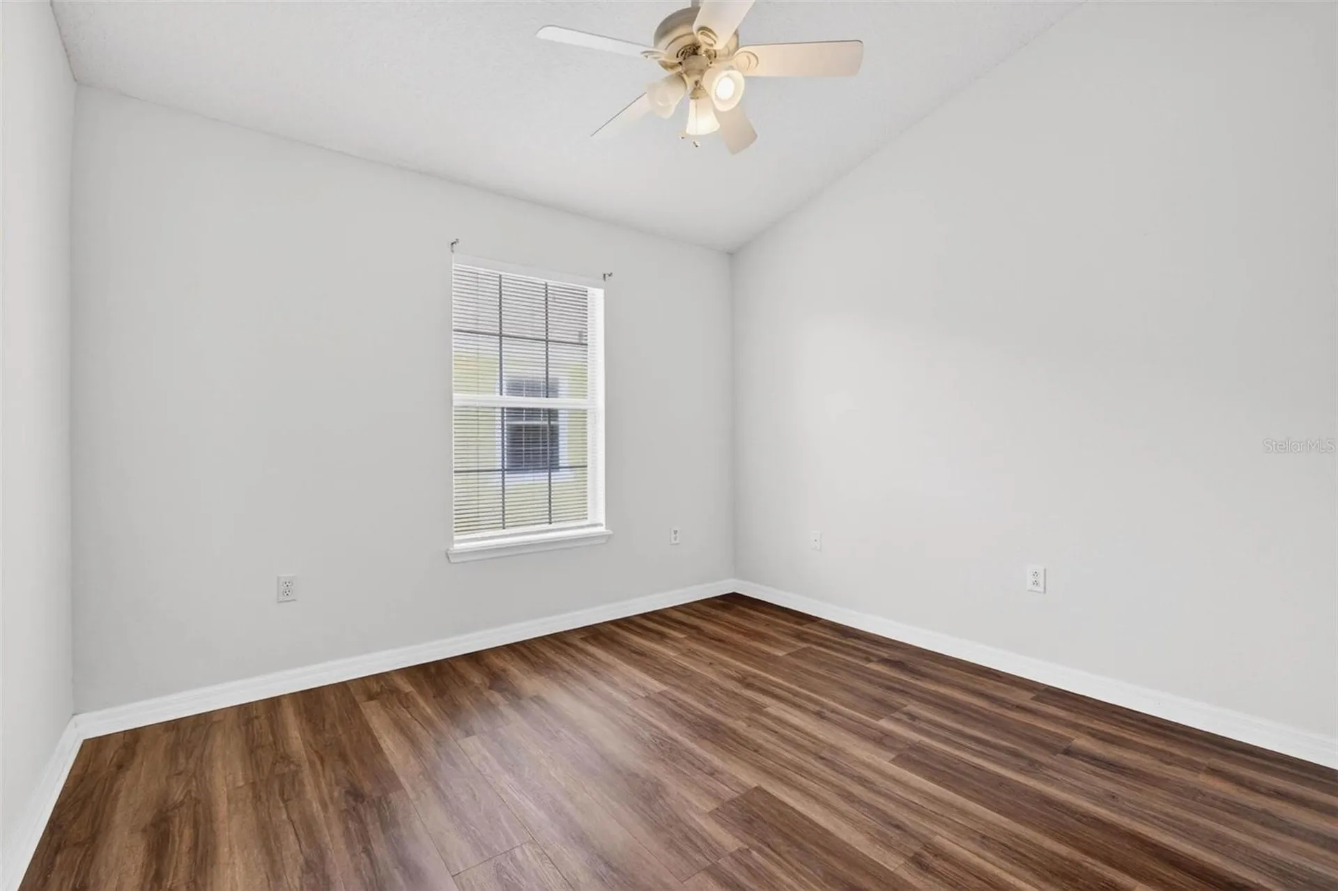 5185 6th Way N St Petersburg FL 33703