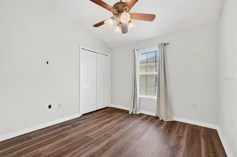 5185 6th Way N St Petersburg FL 33703