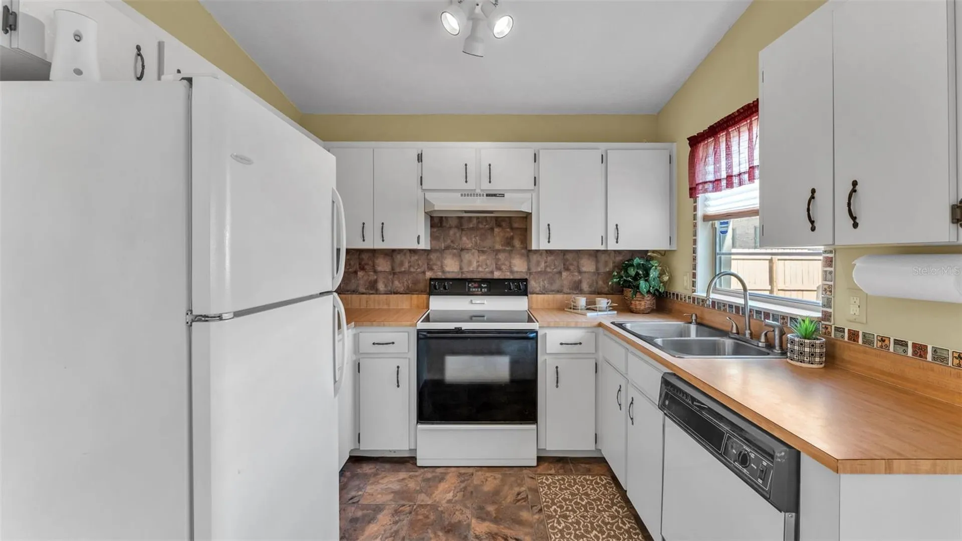 908 Whisper Lake Drive Winter Haven FL 33880