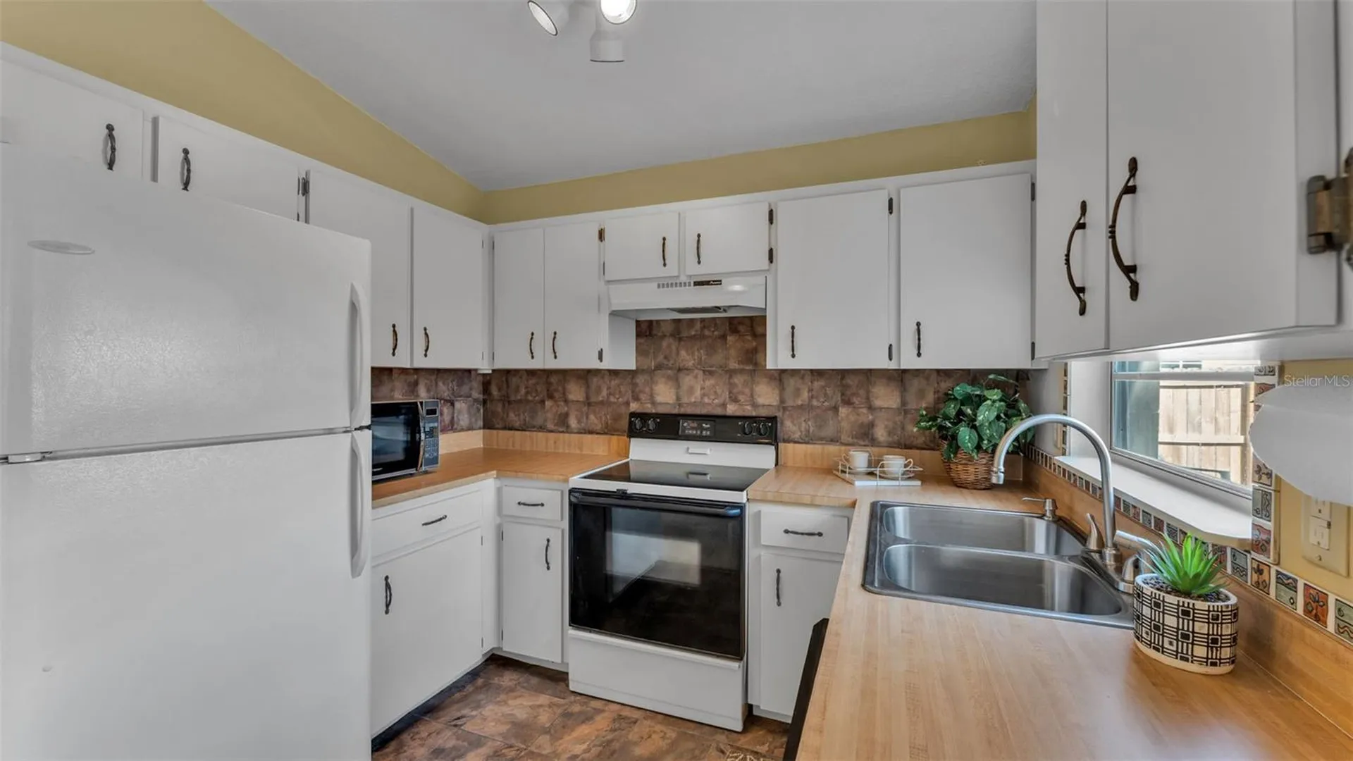 908 Whisper Lake Drive Winter Haven FL 33880