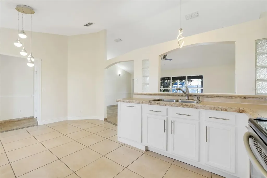 617 Parakeet Court Kissimmee FL 34759