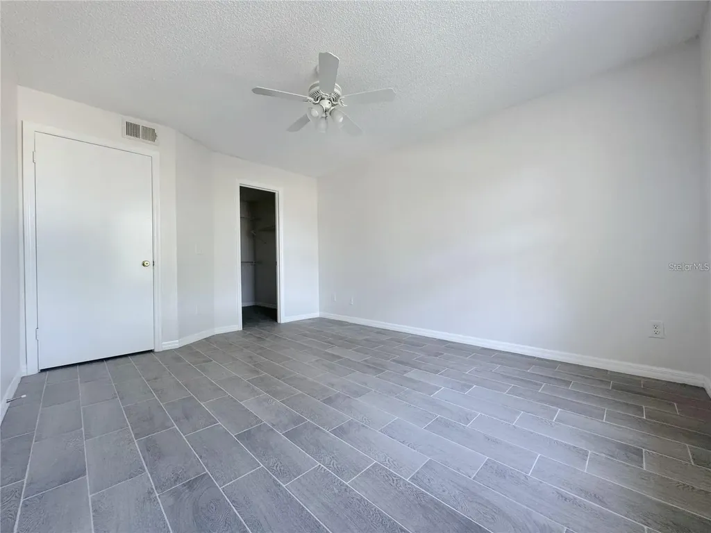 1013 S Hiawassee Road Orlando FL 32835