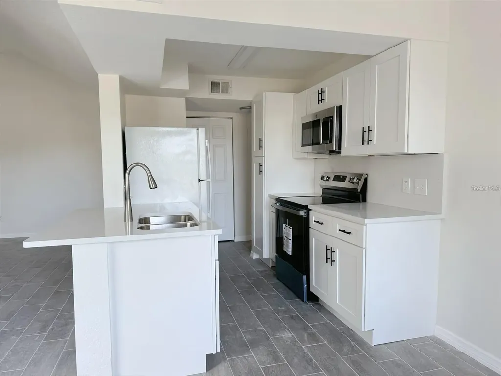1013 S Hiawassee Road Orlando FL 32835