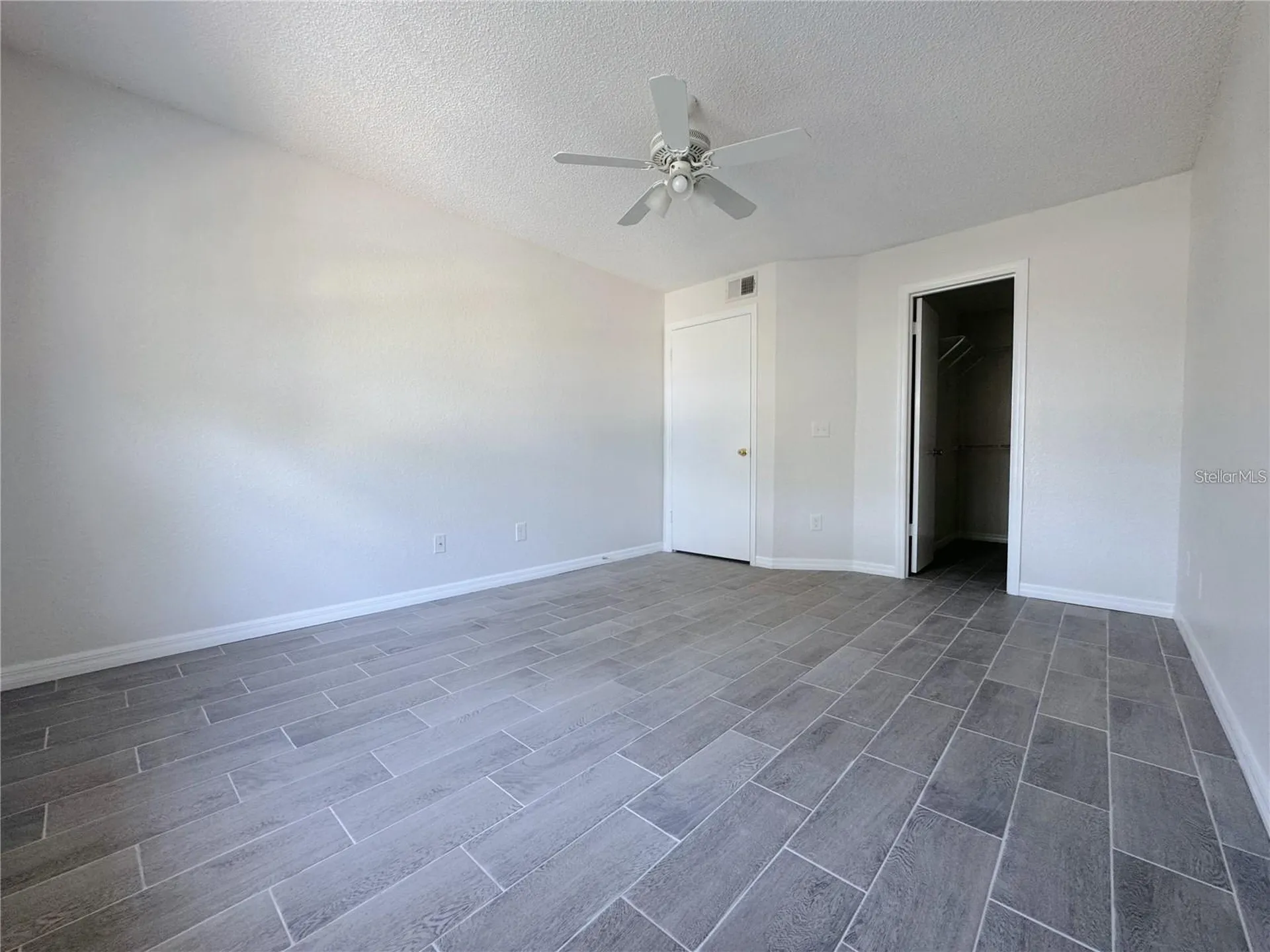 1013 S Hiawassee Road Orlando FL 32835