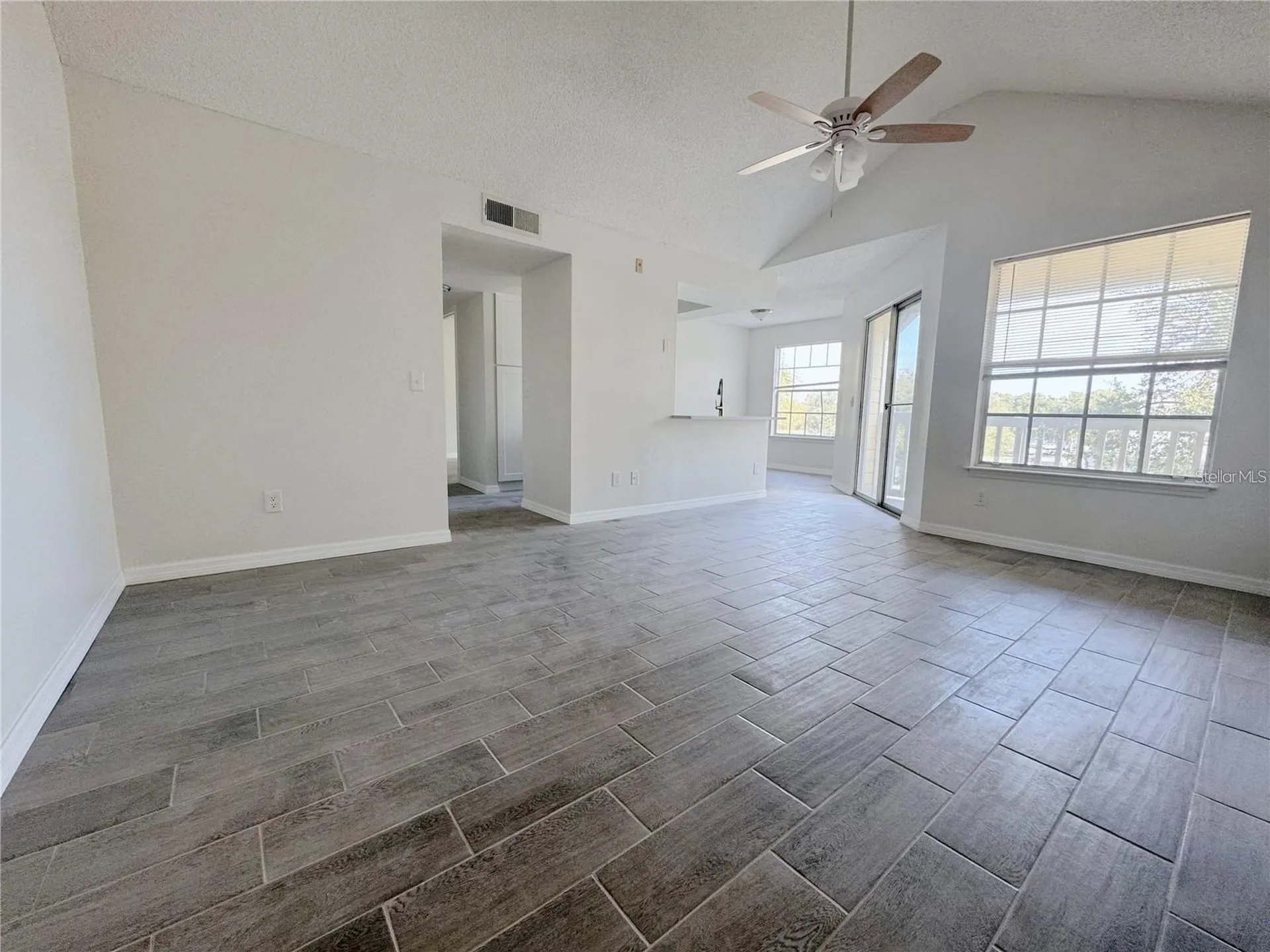 1013 S Hiawassee Road Orlando FL 32835