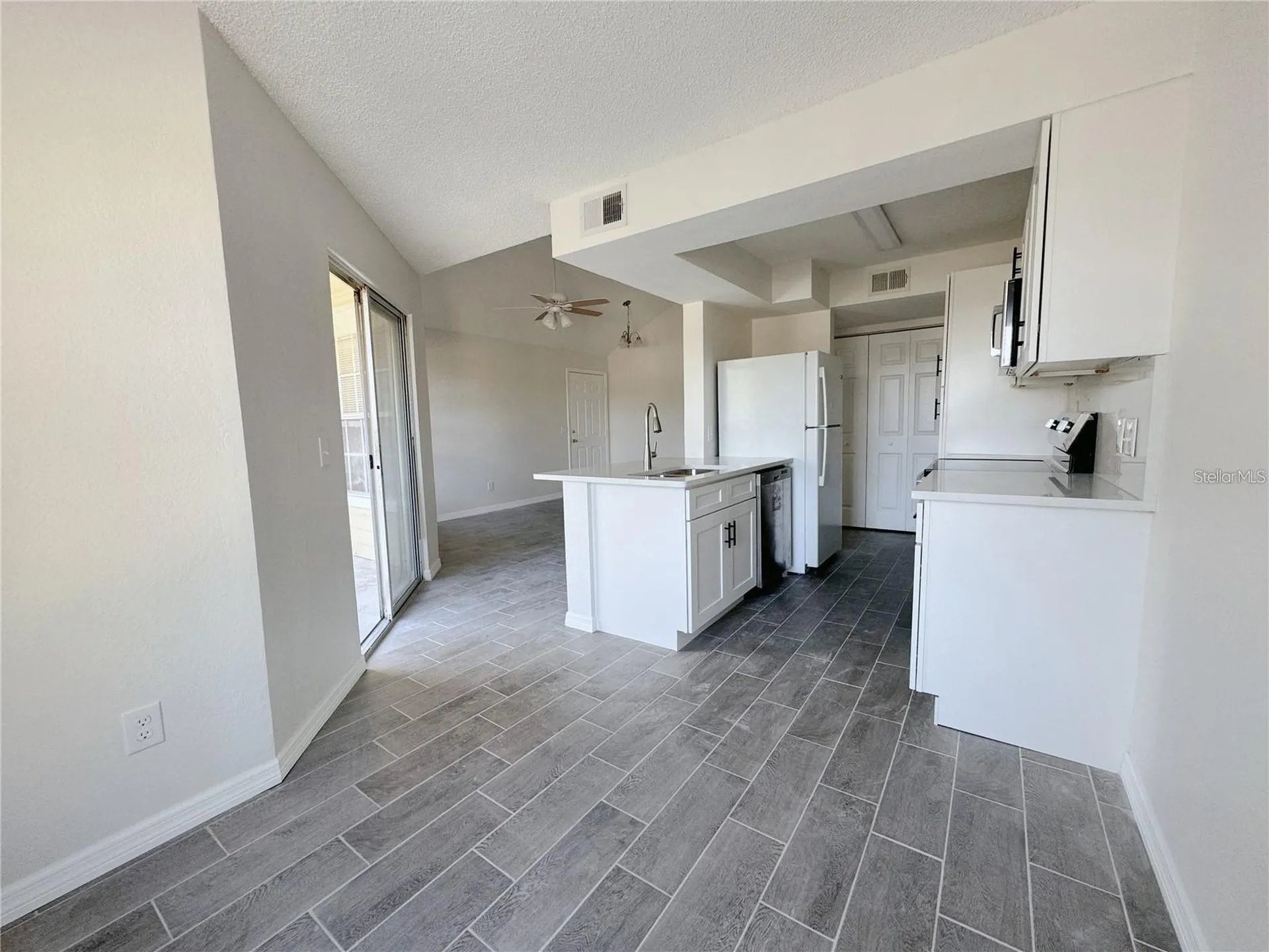 1013 S Hiawassee Road Orlando FL 32835