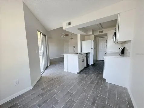 1013 S Hiawassee Road Orlando FL 32835