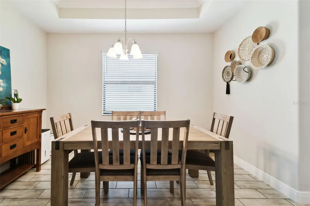 1241 Florablu Drive Seffner FL 33584