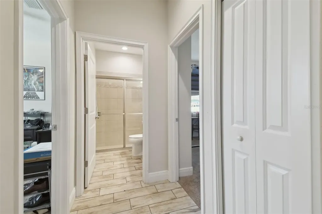 1241 Florablu Drive Seffner FL 33584