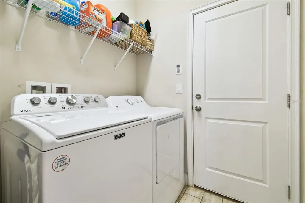 1241 Florablu Drive Seffner FL 33584