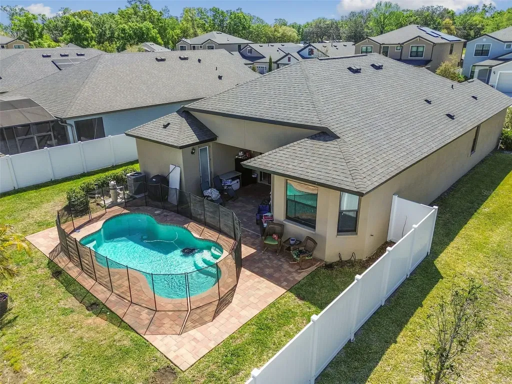 1241 Florablu Drive Seffner FL 33584