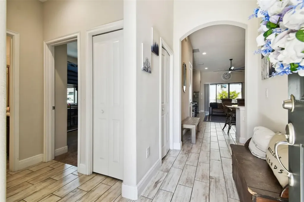 1241 Florablu Drive Seffner FL 33584
