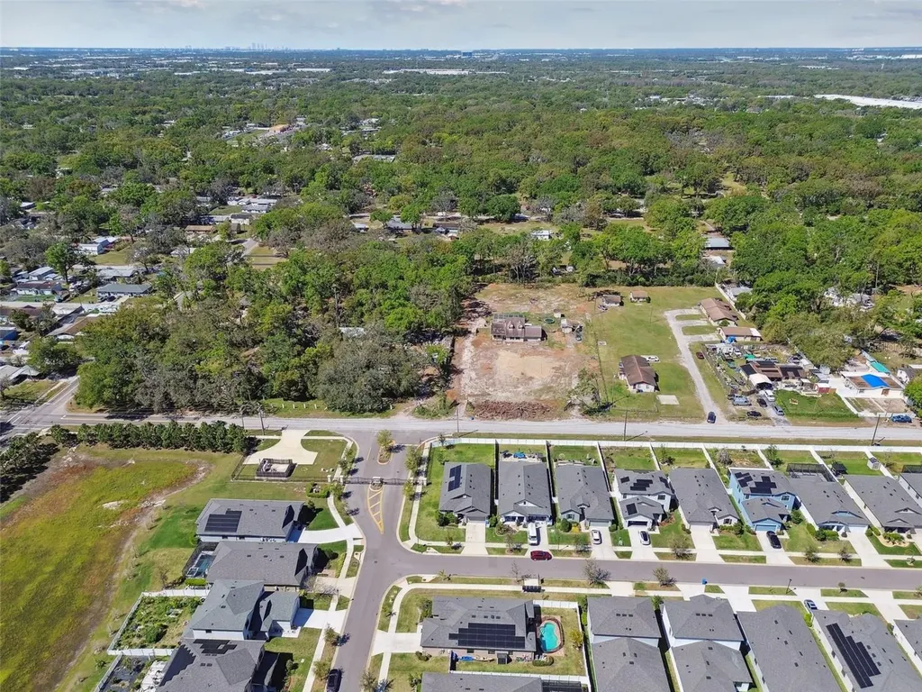 1241 Florablu Drive Seffner FL 33584