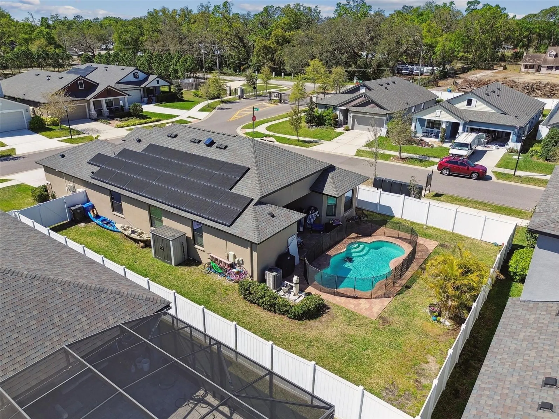 1241 Florablu Drive Seffner FL 33584