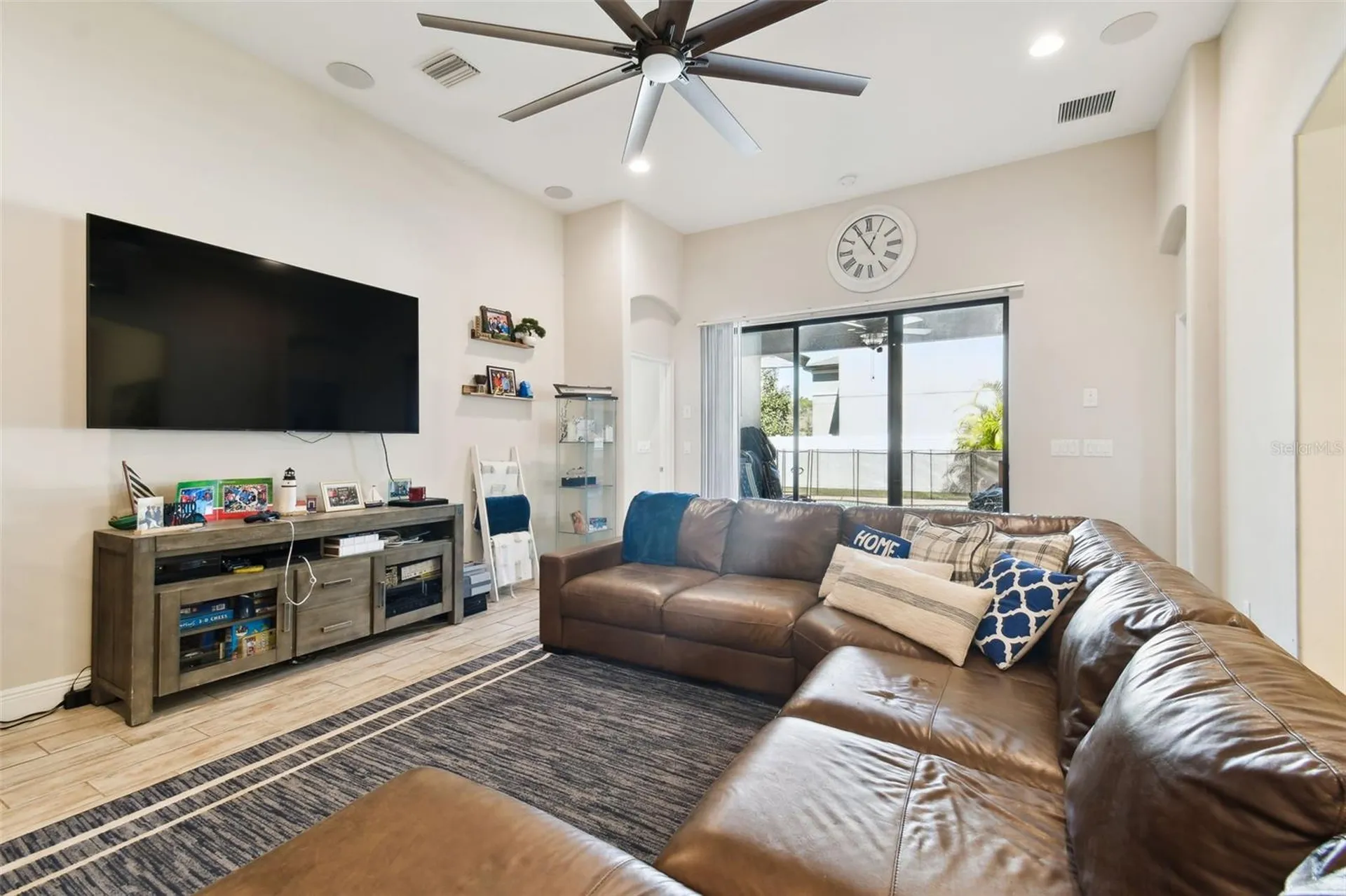 1241 Florablu Drive Seffner FL 33584